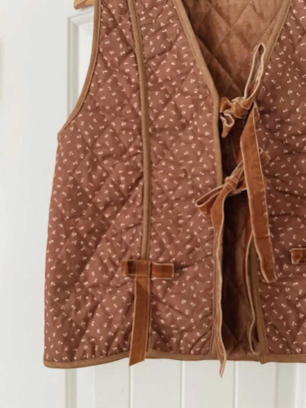 Boutique Quilted Brown Tie-Front Vest Size L Velvet Casual Boho Cottagecore - Picture 5 of 8